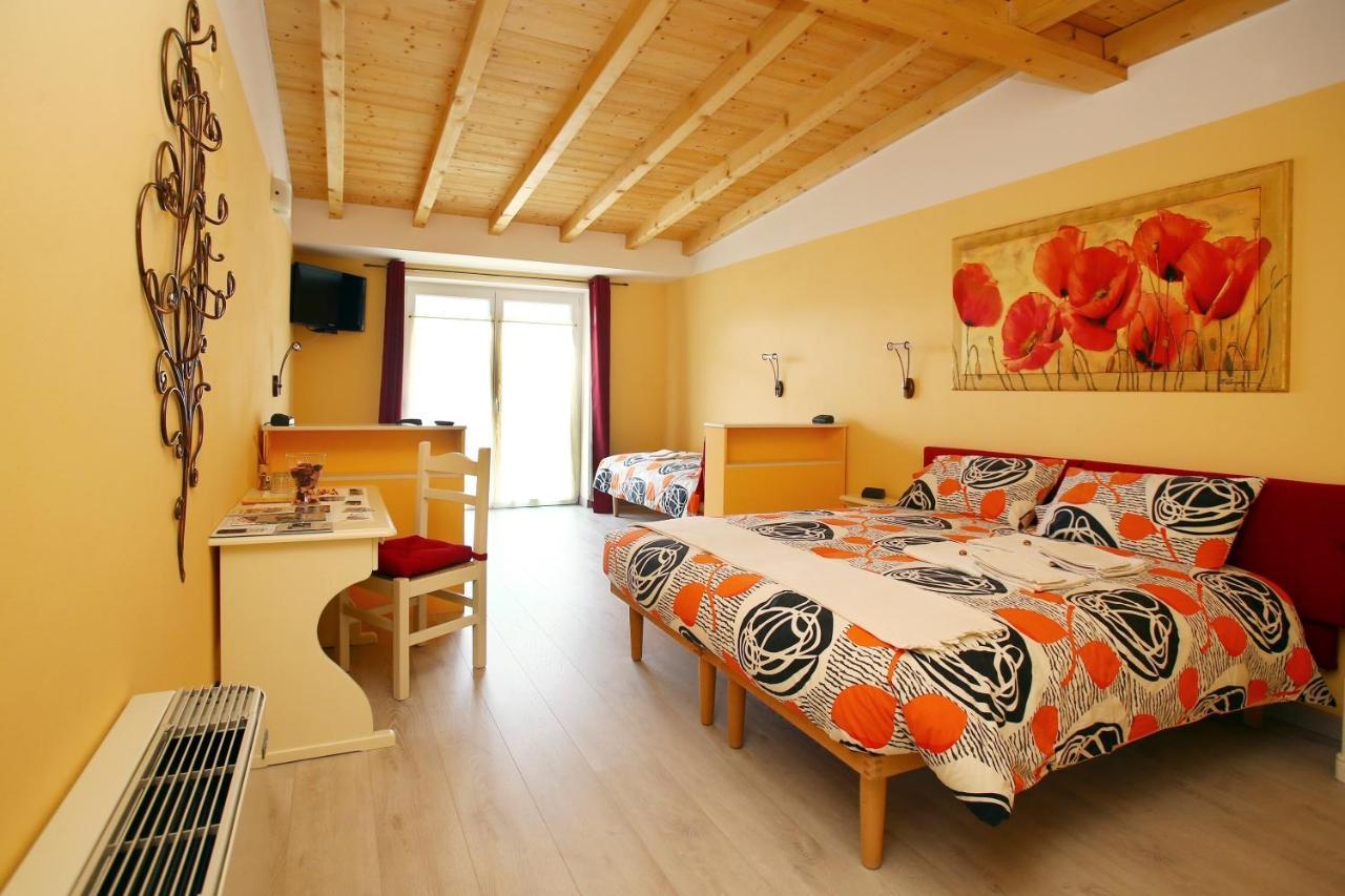 B&B La Vecchia Tipografia - Lago D'Idro Ponte Caffaro Eksteriør billede